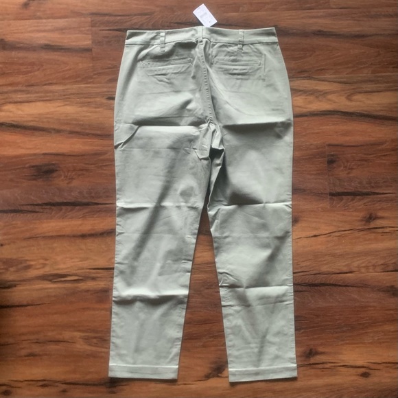 J Crew w’s 10 - High-rise girlfriend chino pant - pale spinach - Picture 6 of 6